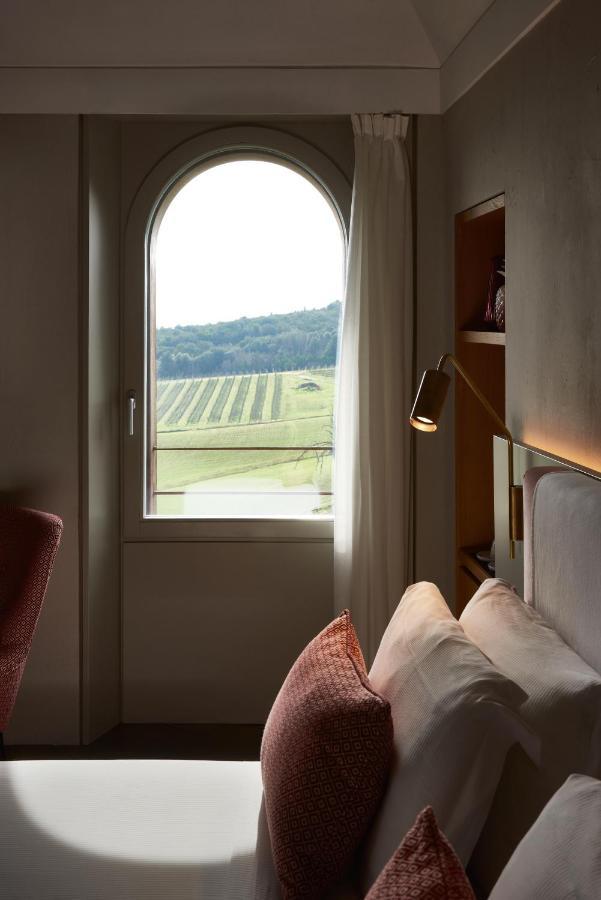 Deluxe King Room with View,1634454191:JPEG